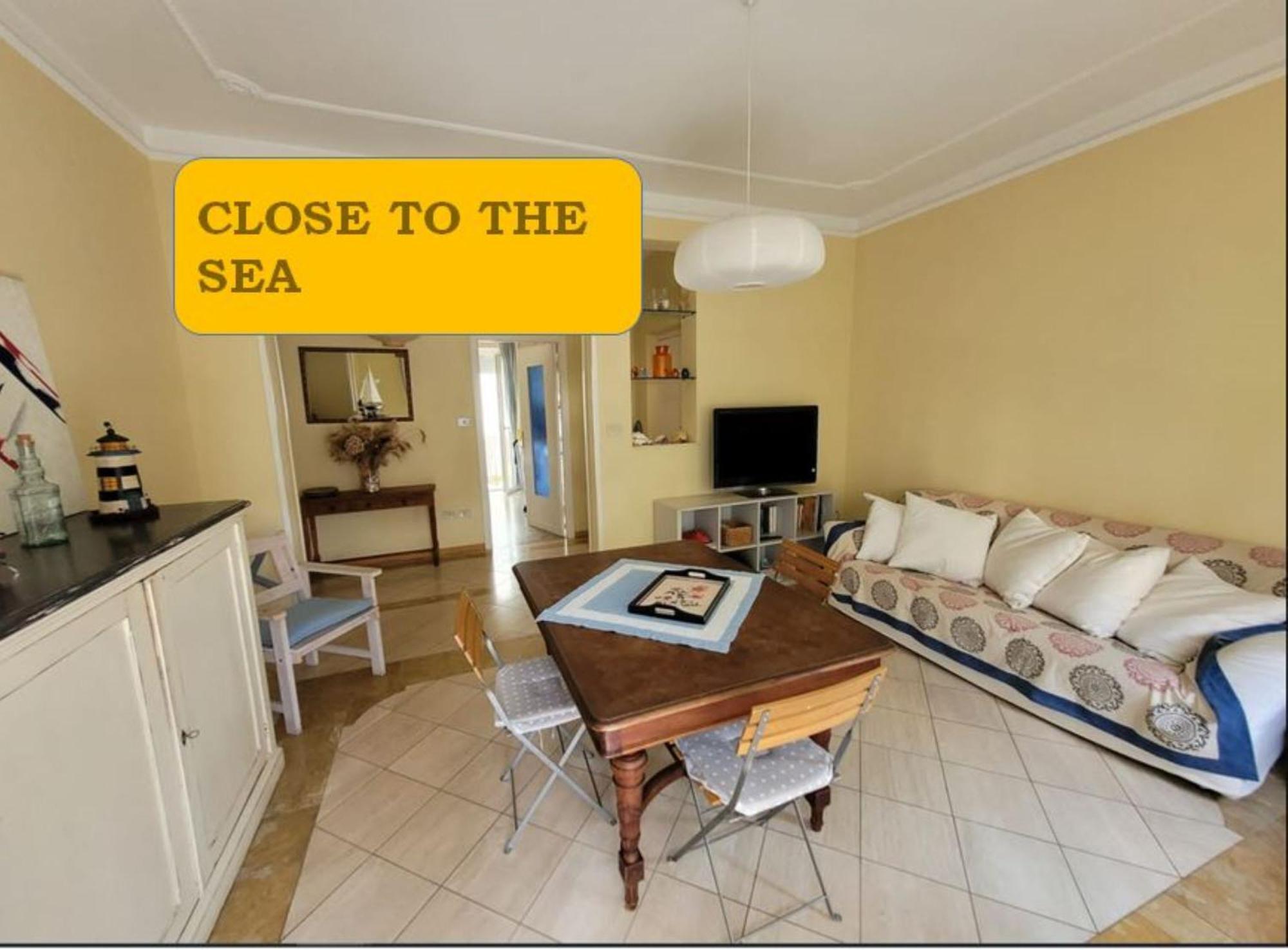 Appartamento Stella Marina A Due Passi Dal Mare E Dal Centro มารีนาดีคาร์รารา ภายนอก รูปภาพ