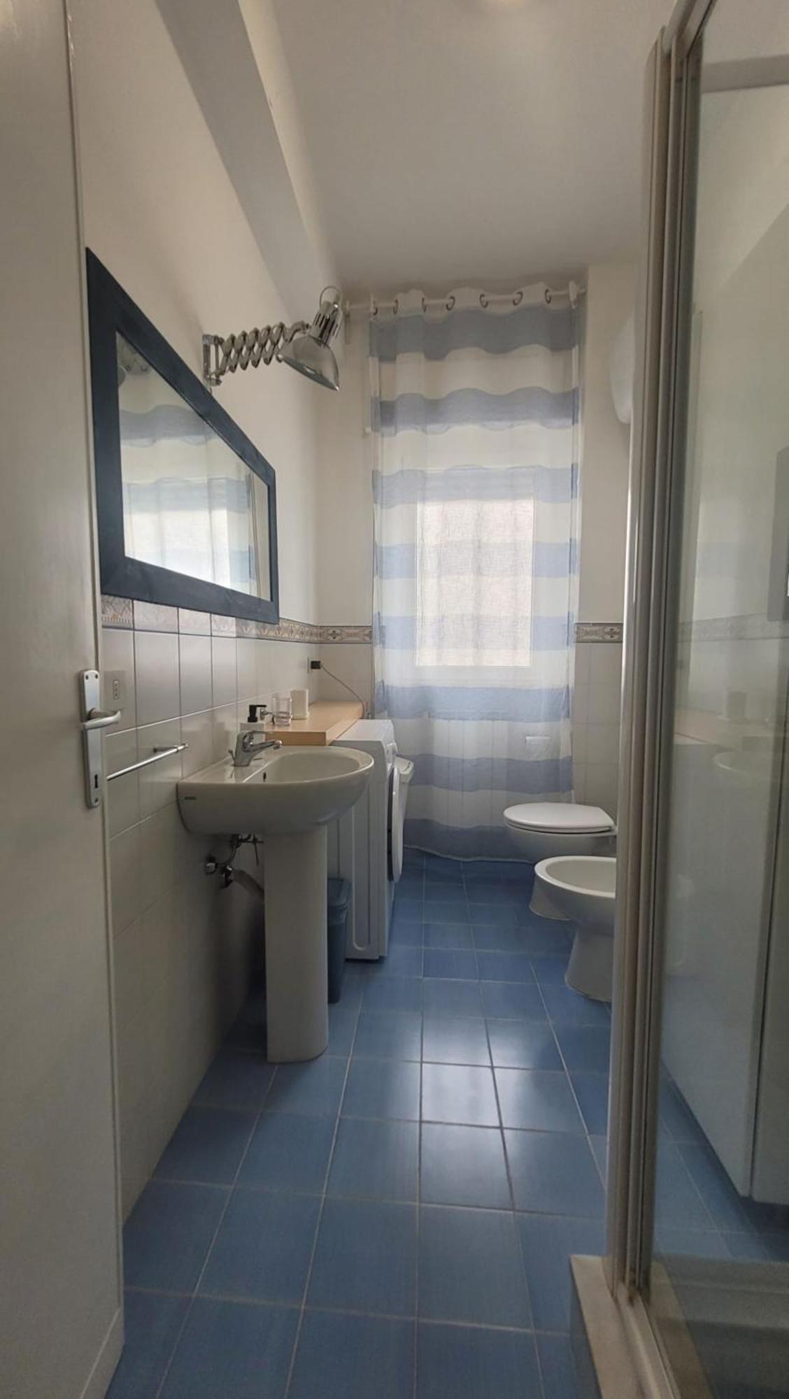 Appartamento Stella Marina A Due Passi Dal Mare E Dal Centro มารีนาดีคาร์รารา ภายนอก รูปภาพ